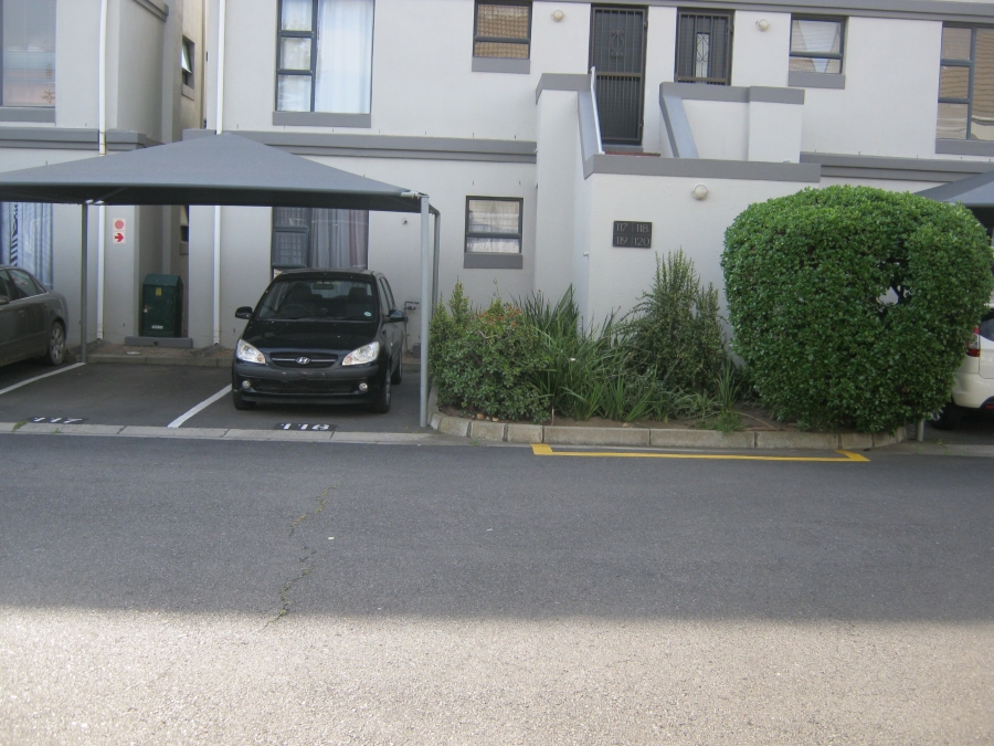 To Let 3 Bedroom Property for Rent in Longdown Western Cape